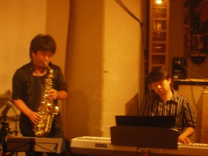 Healing Jazz Saxophonist Nisimura-san and pianist Yamada-san bringing the cool
